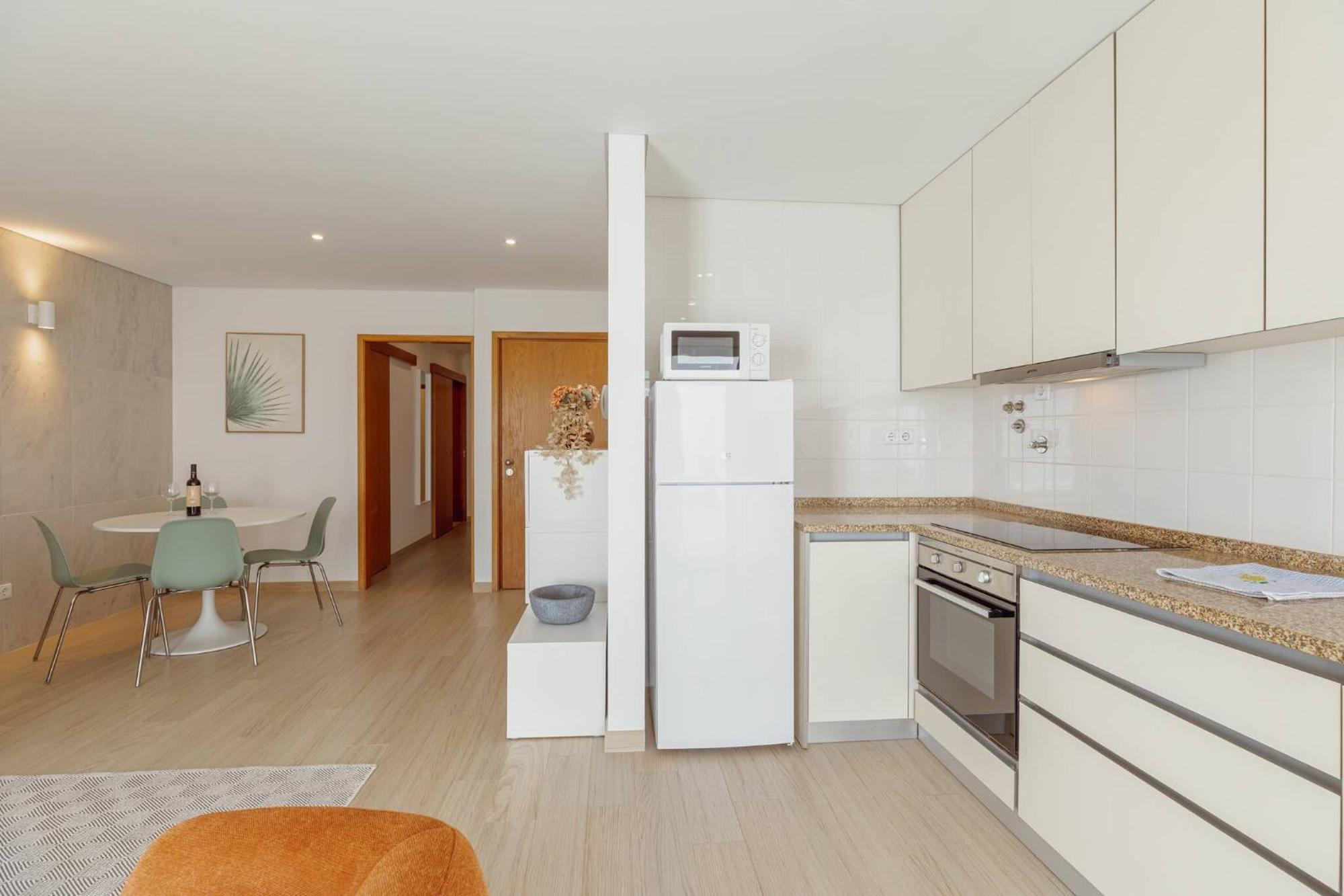 Stylish Apartment With Terrace By Hosty بورتو المظهر الخارجي الصورة